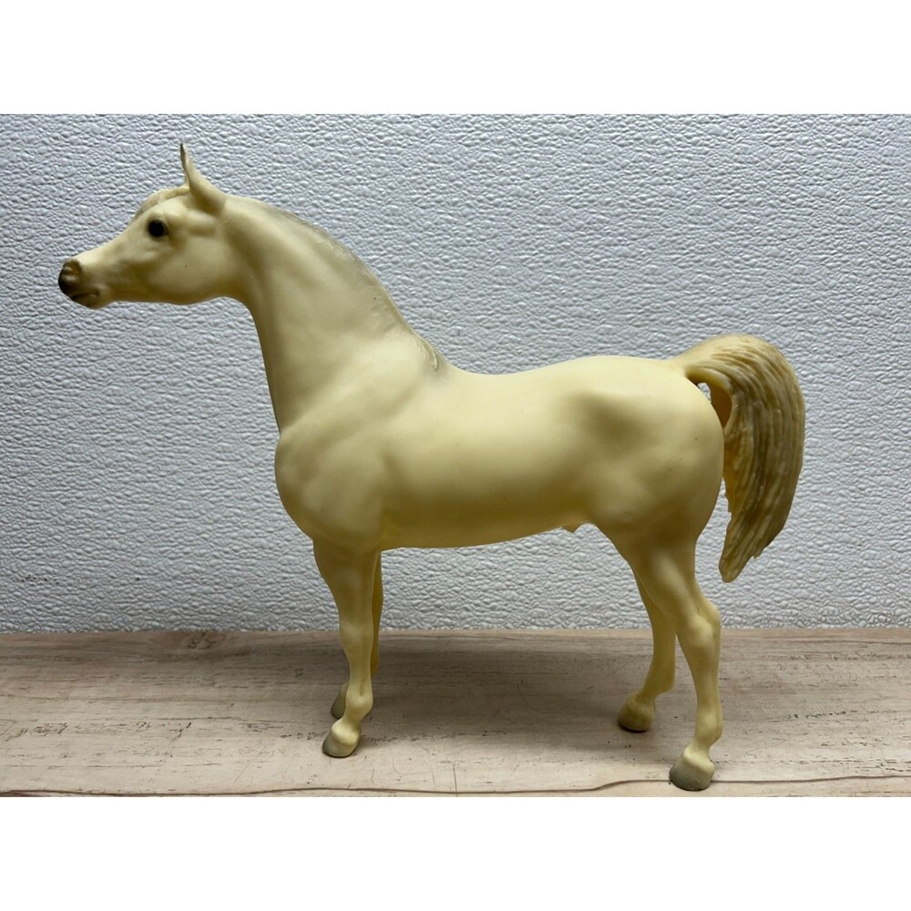 Vtg Breyer Kalico Proud Arabian Stallion Alabaster Horse Model # 211